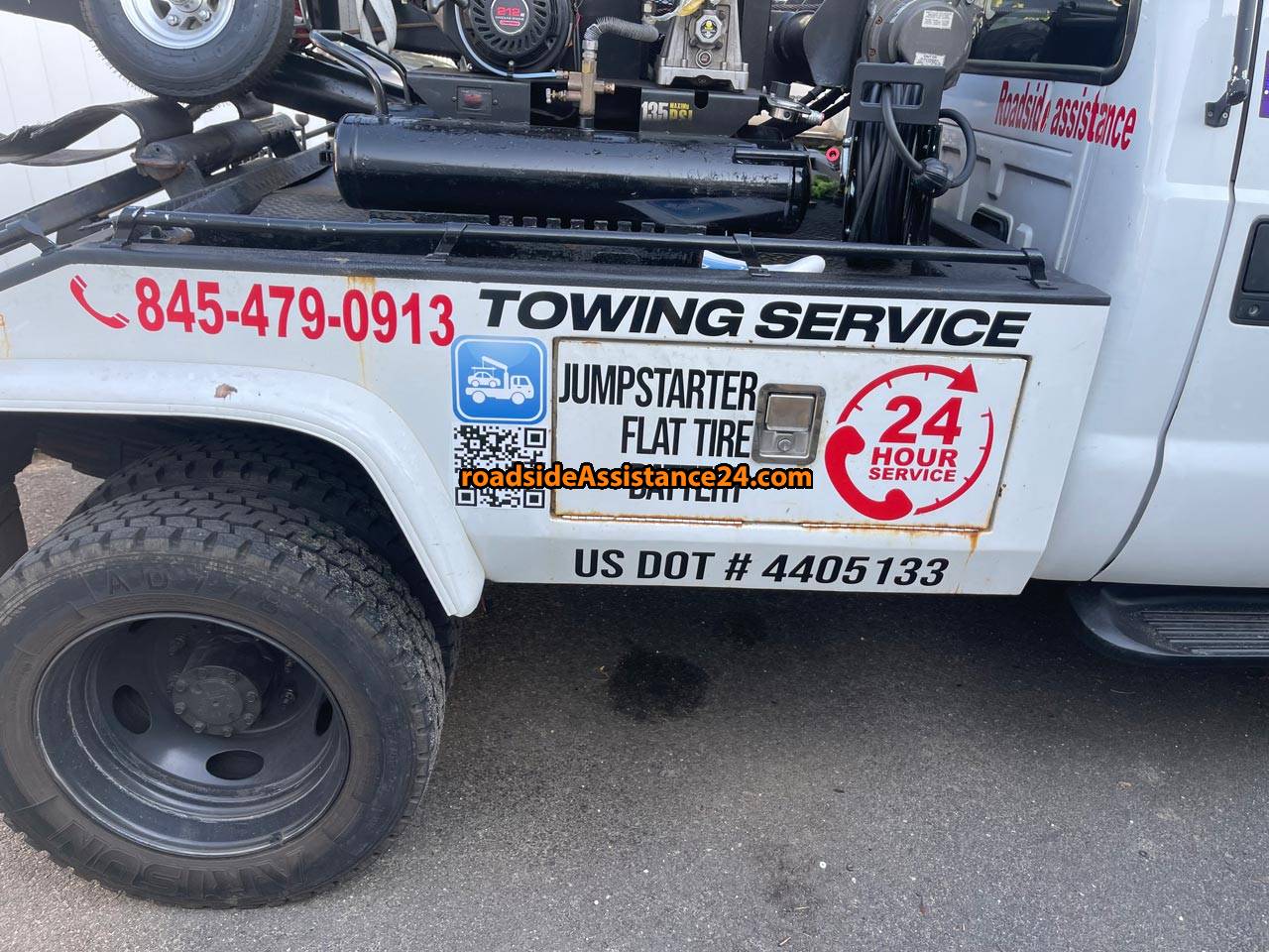 Towing near Laurence Harbor, NJ