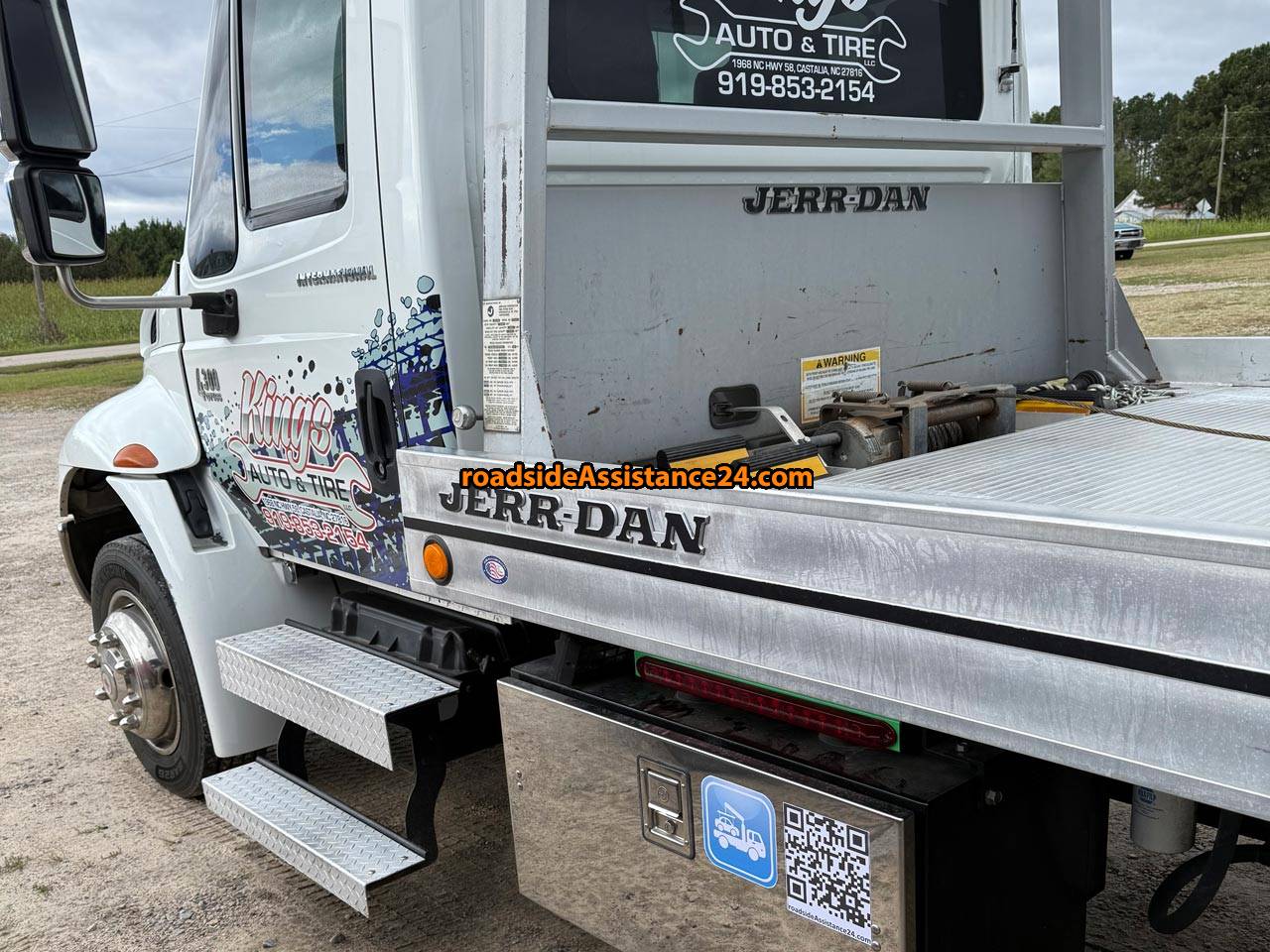 Towing near Castalia, NC