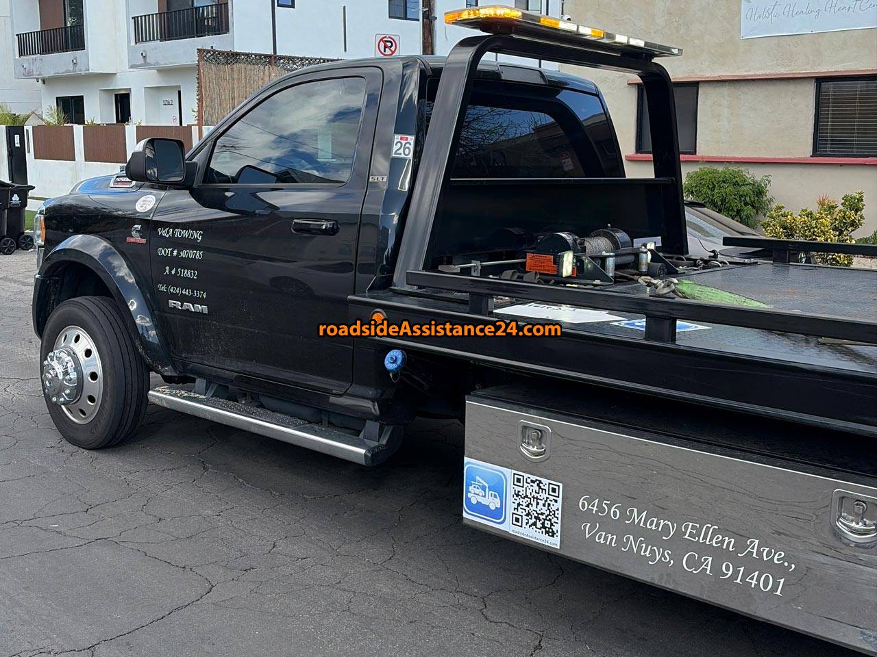 Towing near North Hills, CA